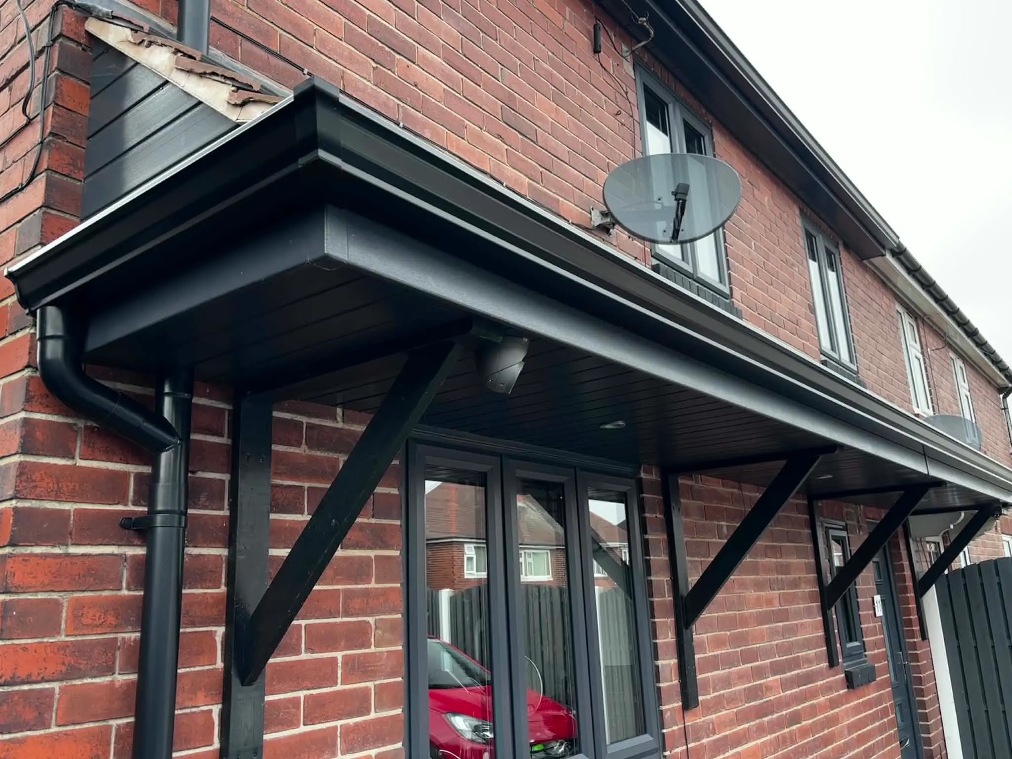 Professional seamless Aliminium gutter installation in Yorkshire